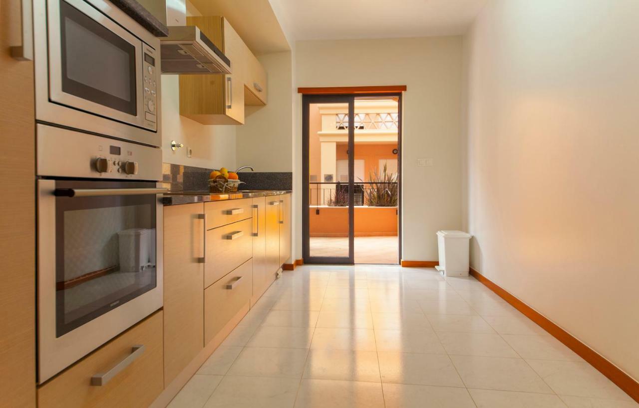 B27 - Luzbay 2 Bed Apartment Εξωτερικό φωτογραφία